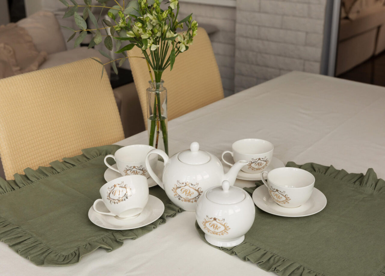 Чайный сервиз «Aristo» на 4 персоны с нанесением золотой краской